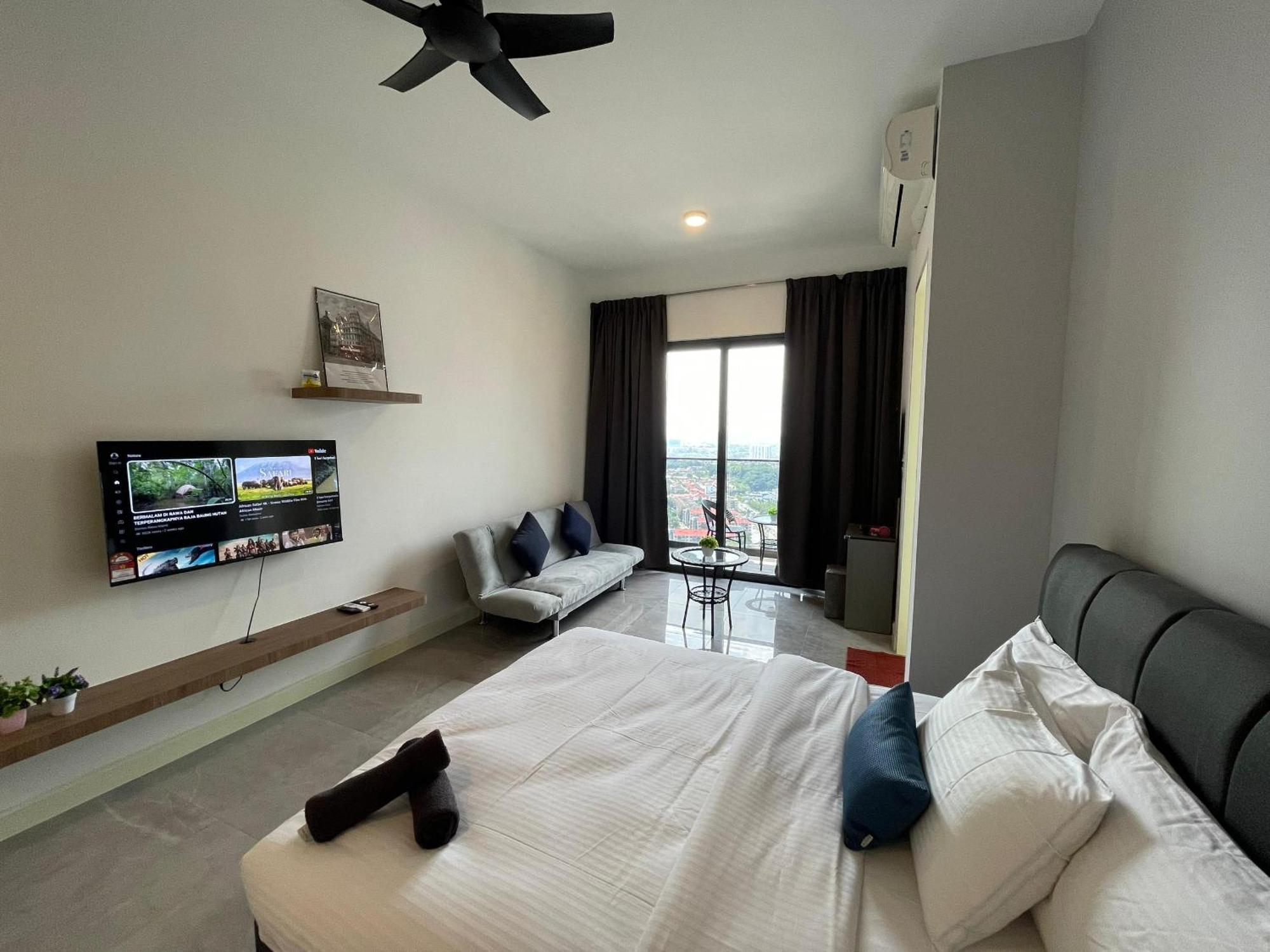 Imperio Residence With Private Bathtub By Lets Stay Malacca Exterior photo