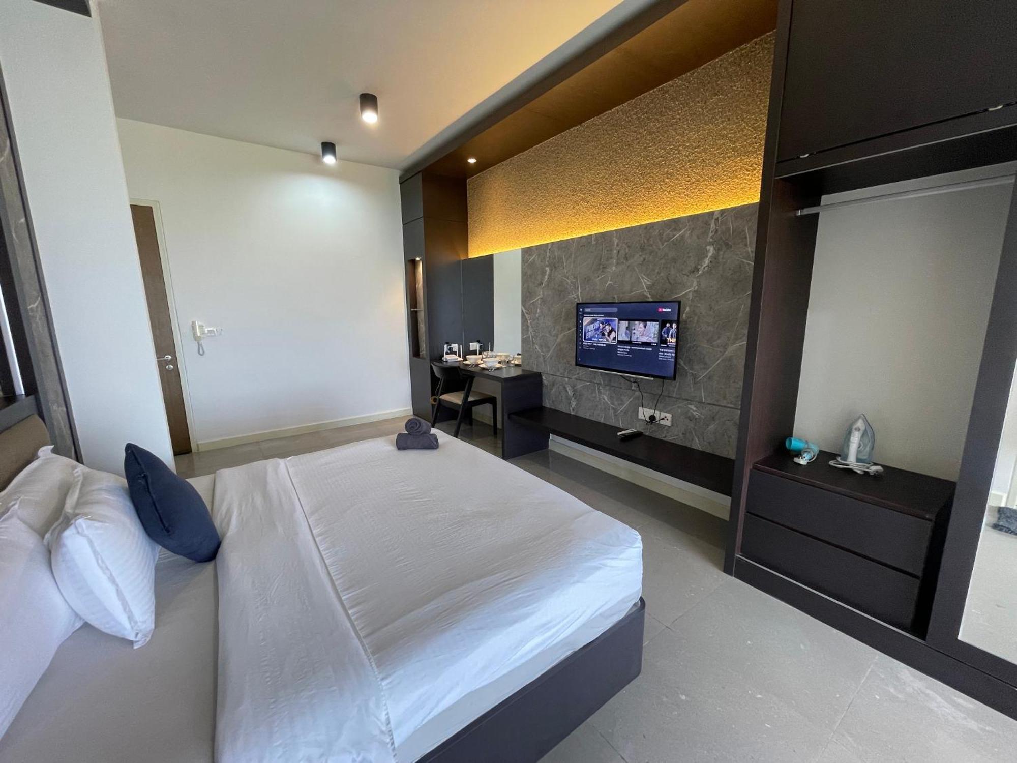 Imperio Residence With Private Bathtub By Lets Stay Malacca Exterior photo